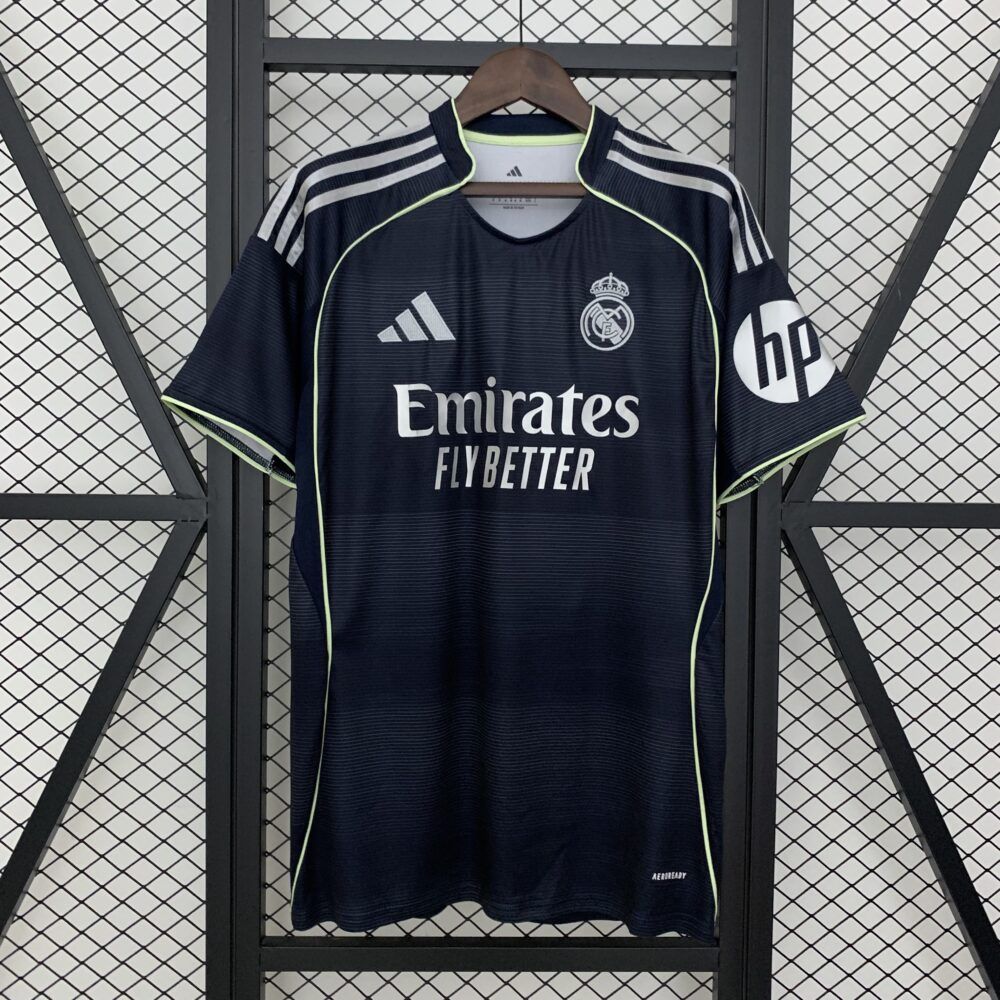 Camiseta Real Madrid 25-26 visitante azul marino plateada voltio equipación