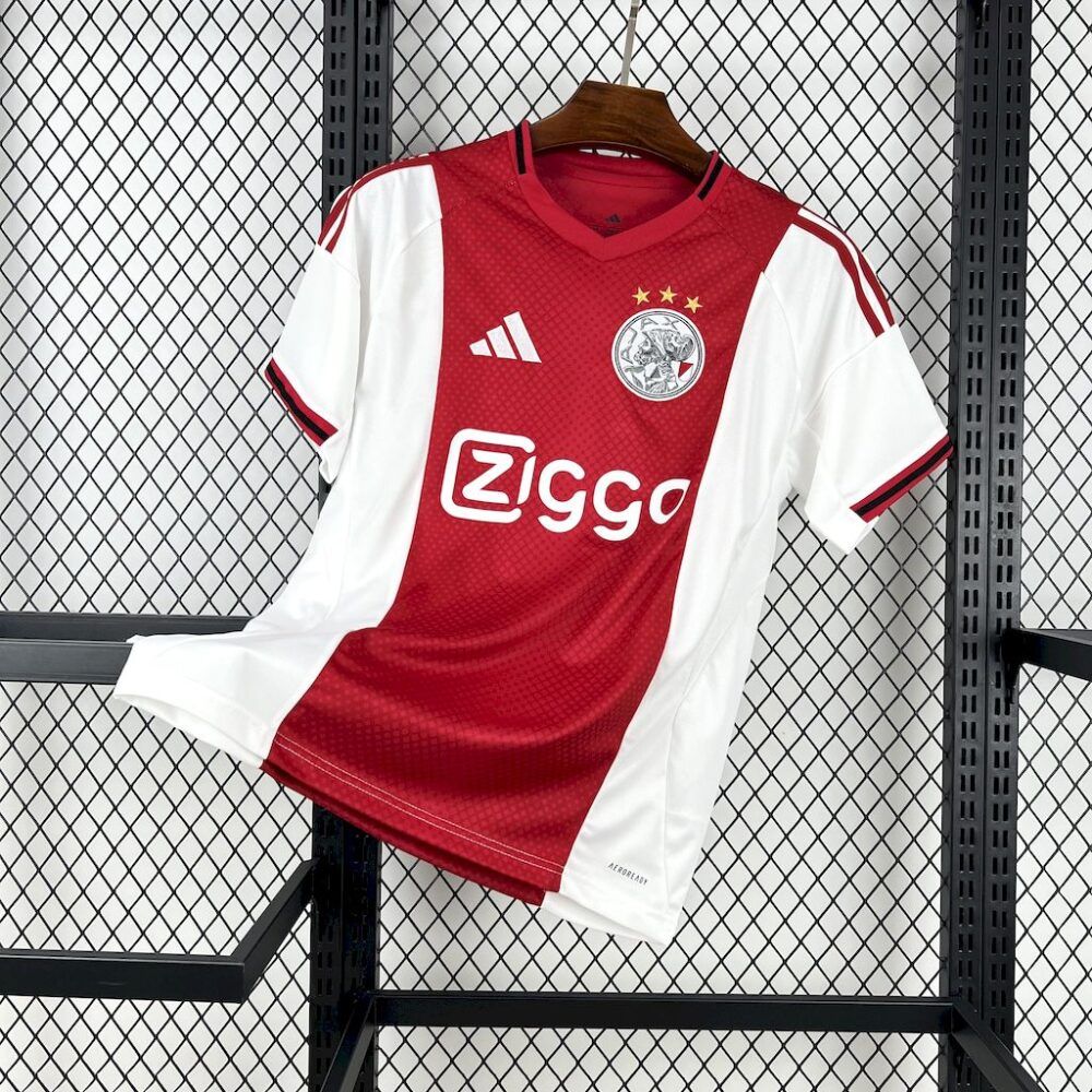 Nueva camiseta Ajax 25-26 local escudo clásico blanca roja