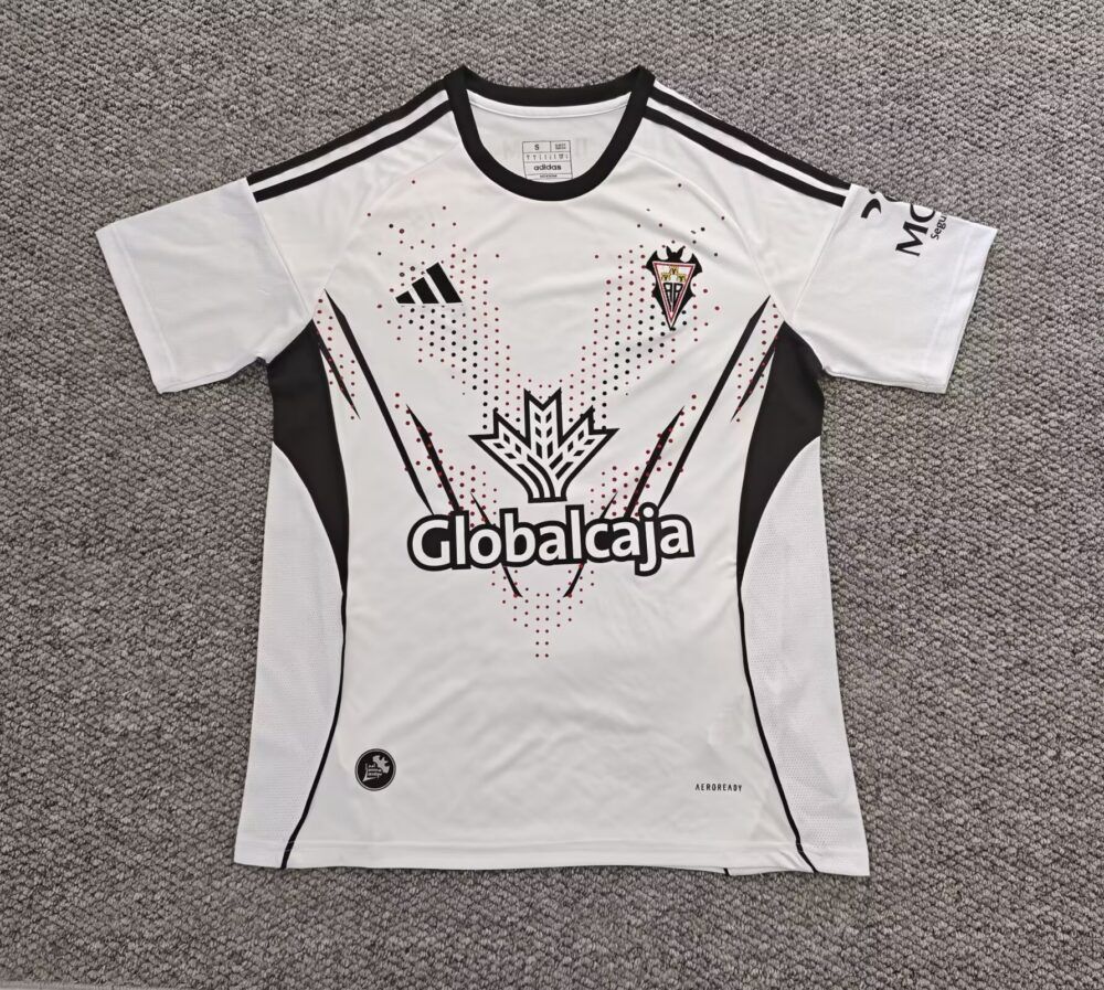 Nueva camiseta Albacete 25-26 local blanca
