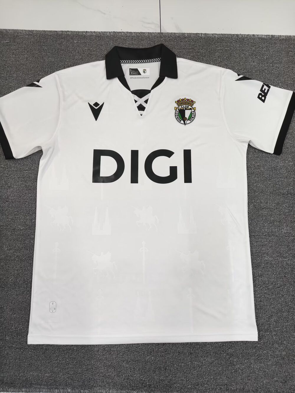 Nueva camiseta Burgos CF 25-26 local blanca