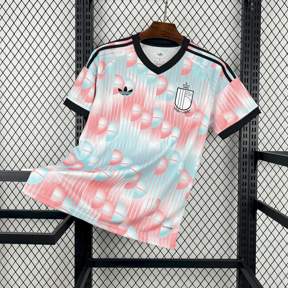 Nueva camiseta Bélgica 26-27 visitante rosa y azul Mundial 2026