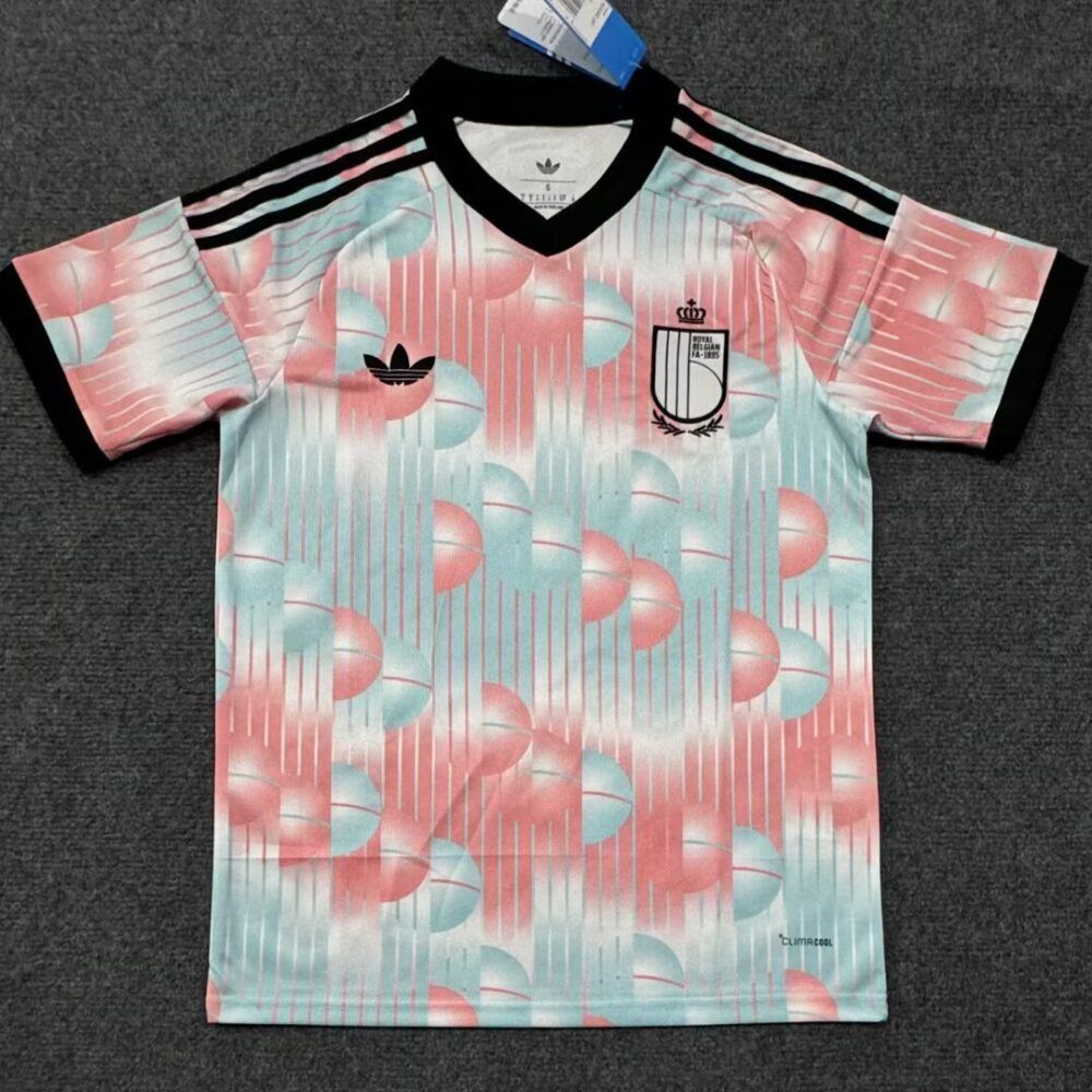 Nueva camiseta Bélgica 26-27 visitante rosa y azul Mundial 2026