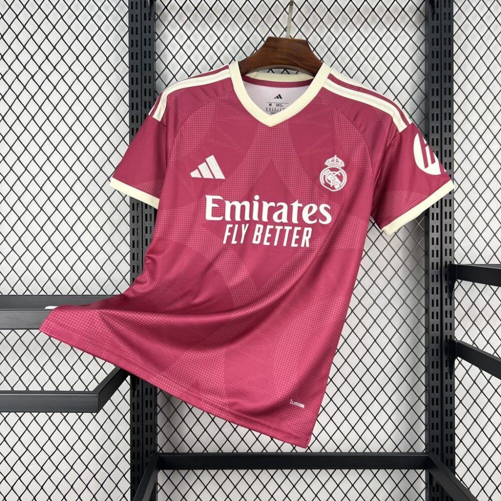 Nueva camiseta Real Madrid 26-27 tercera rosa
