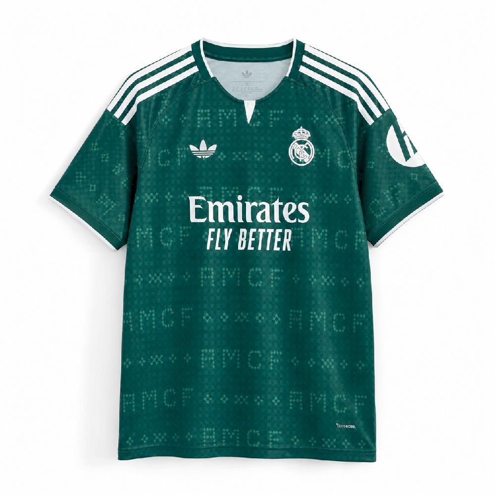 Nueva camiseta Real Madrid 26-27 visitante verde iniciales RMCF